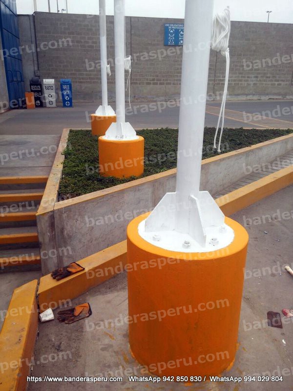 Bases de concreto para astas BanderasPerú